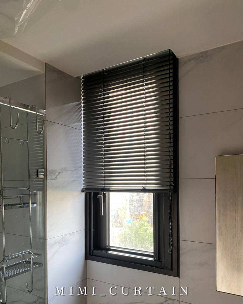 鉅虹深CASA_3B主臥浴室防水鋁百葉